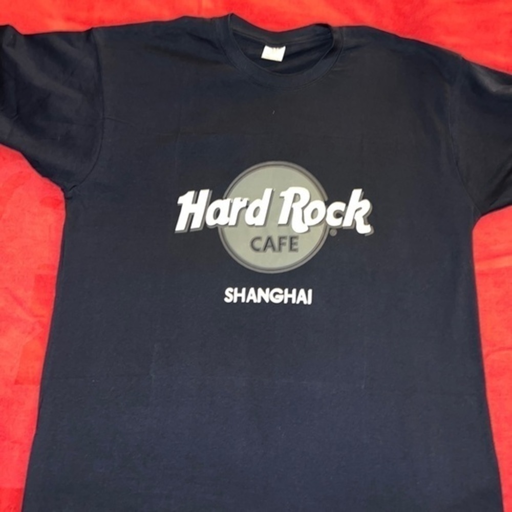 Unisex Hard Rock Cafe Shanghai, China Graphic Tee - Picture 7 of 9